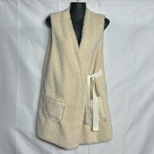 Akemi + Kin long sherpa vest